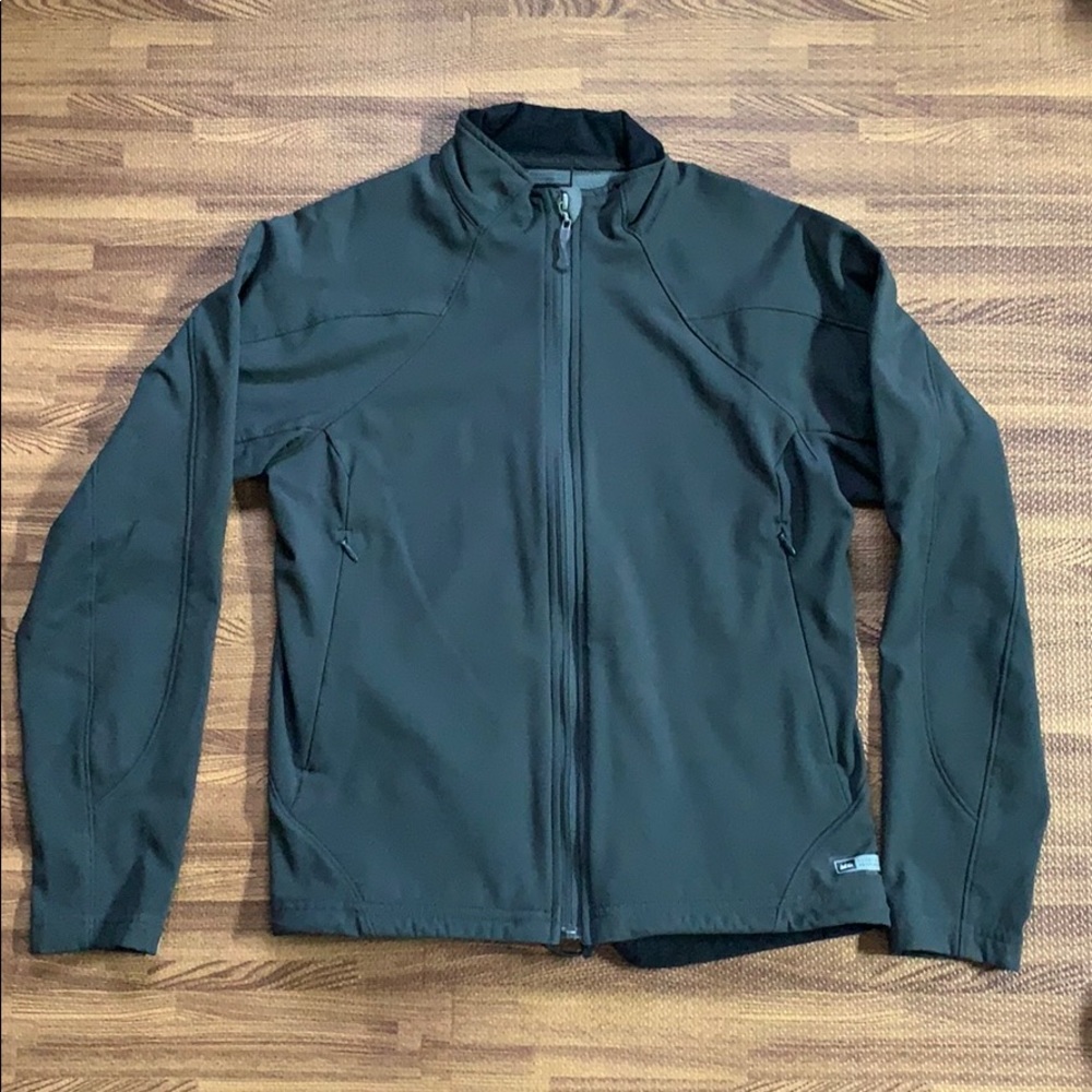 REI women soft shell jacket charcoal SMALL